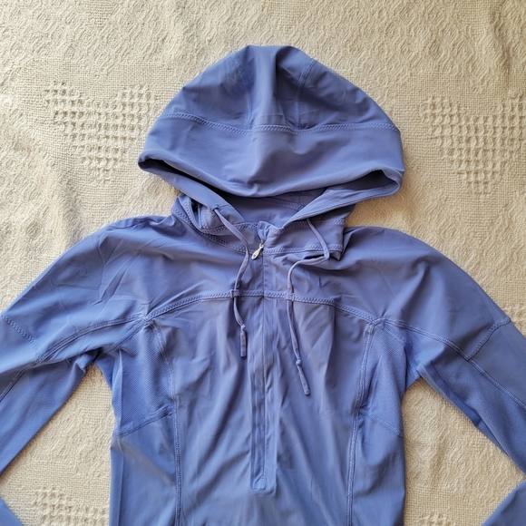 Lululemon Runbeam Long Sleeve UPF Ponytail Athletic Running Hoodie- Lilac Blue - Picture 5 of 12